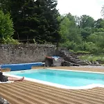 La Manufacture Royale De * Bains-les-Bains