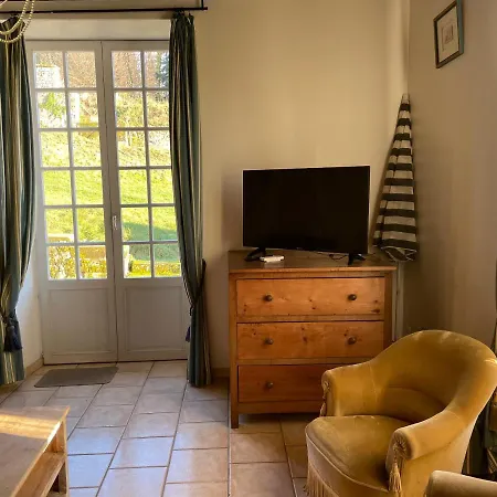 Holiday home La Manufacture Royale De *