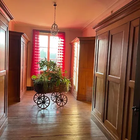 Holiday home La Manufacture Royale De *