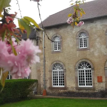 La Manufacture Royale Hébergement de vacances *