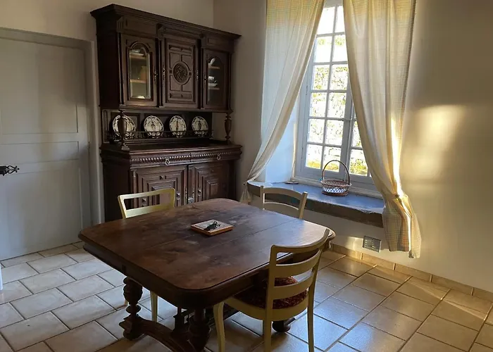 La Manufacture Royale De *